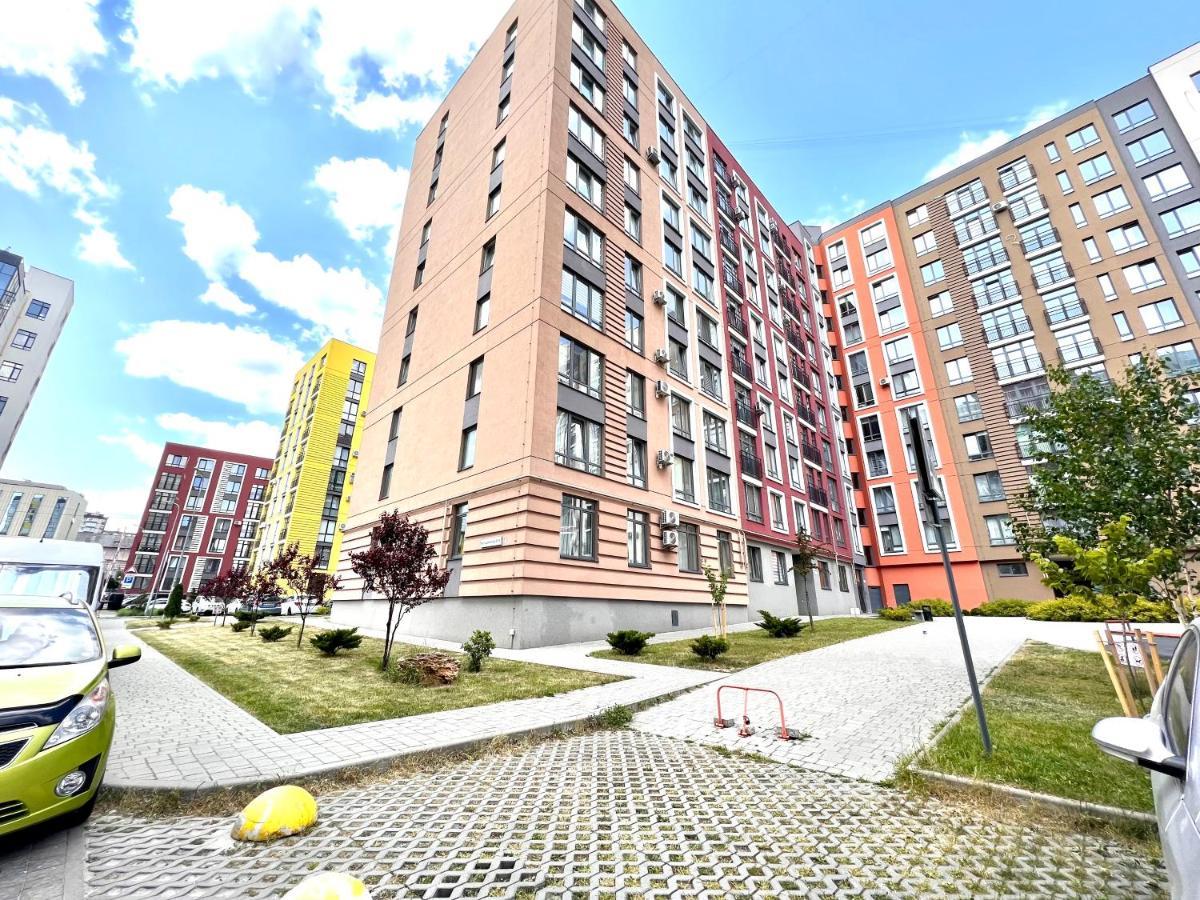 Osapart Cozy Apartment In A Complex Semycvit Lviv Exterior foto