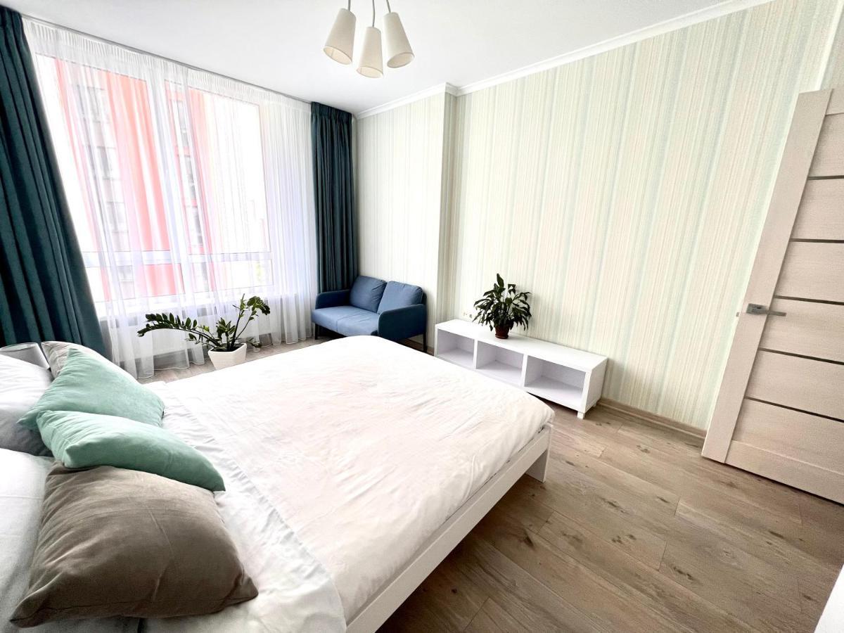 Osapart Cozy Apartment In A Complex Semycvit Lviv Exterior foto