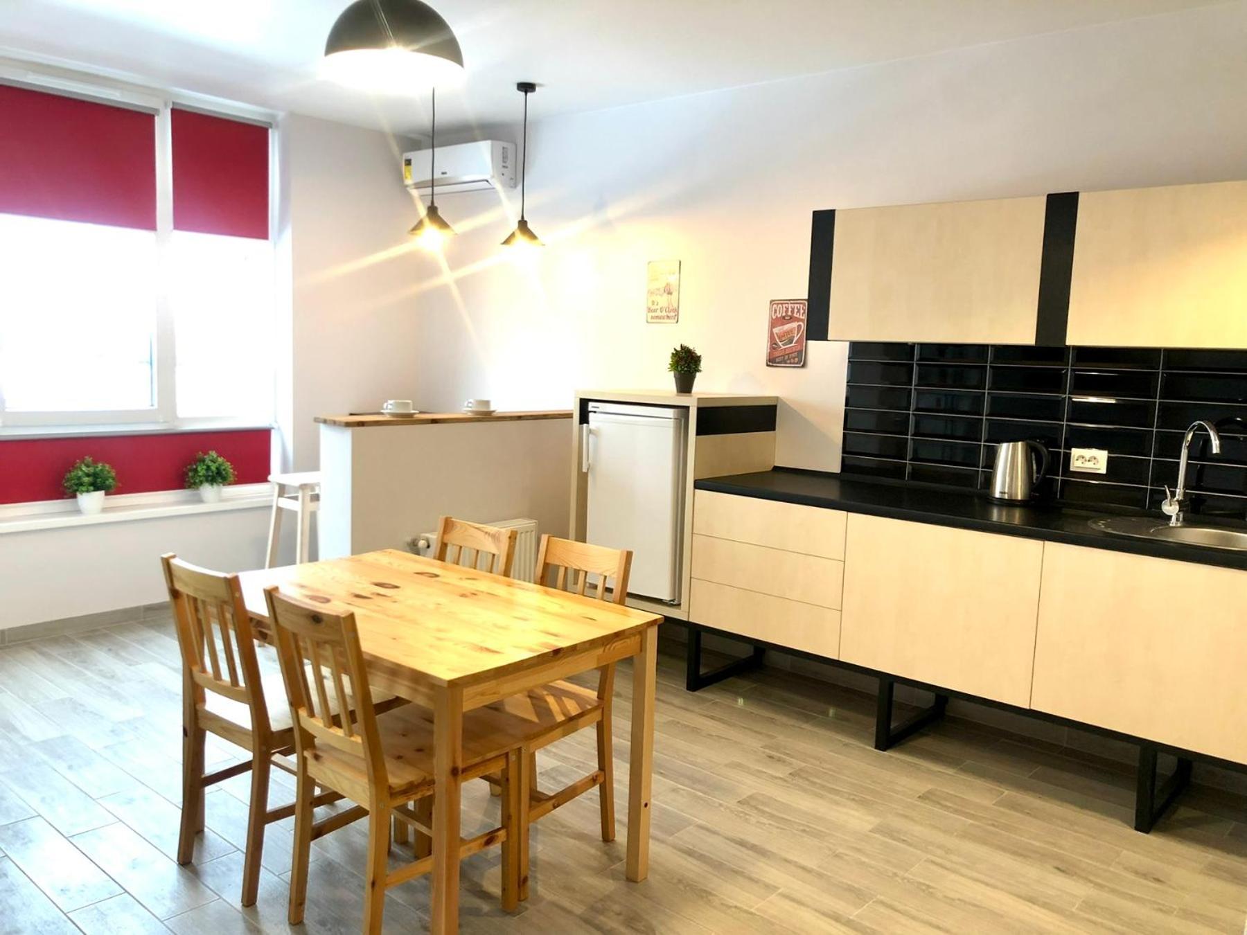 Osapart Cozy Apartment In A Complex Semycvit Lviv Exterior foto