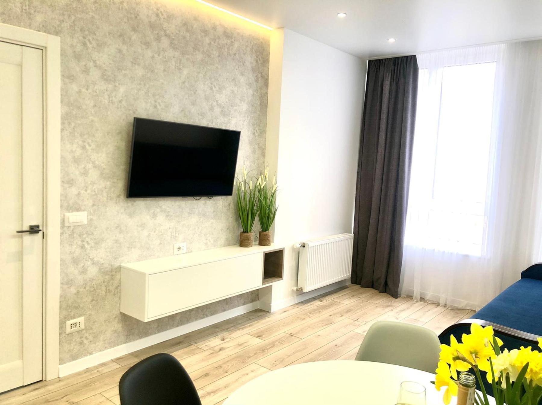 Osapart Cozy Apartment In A Complex Semycvit Lviv Exterior foto